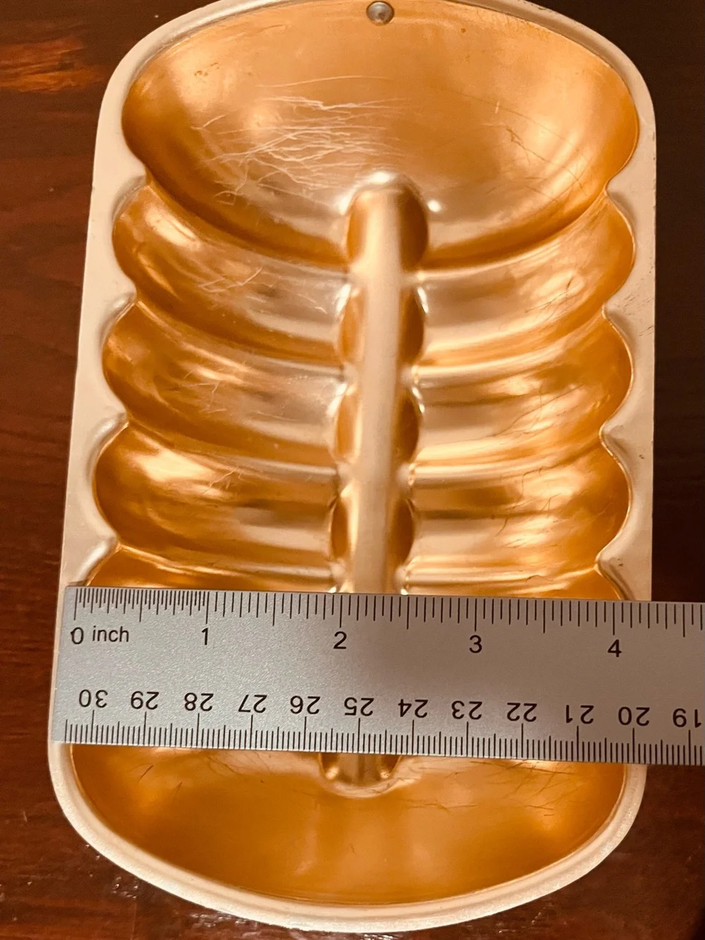 Vintage Aluminum Fluted Jello Mold Loaf Cake Pan Hanging Kitchen Bakeware 7”